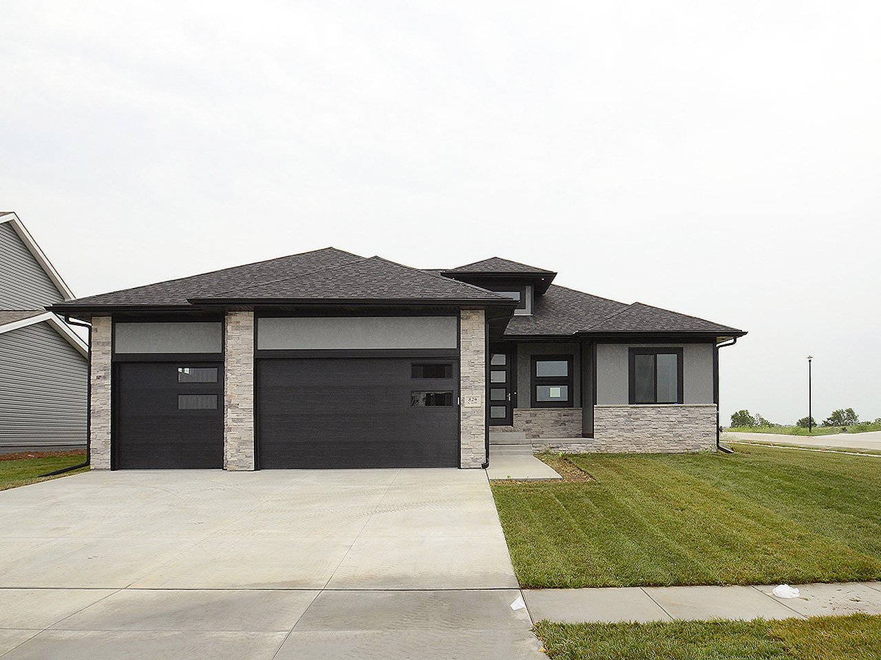 824_Front_Elevation